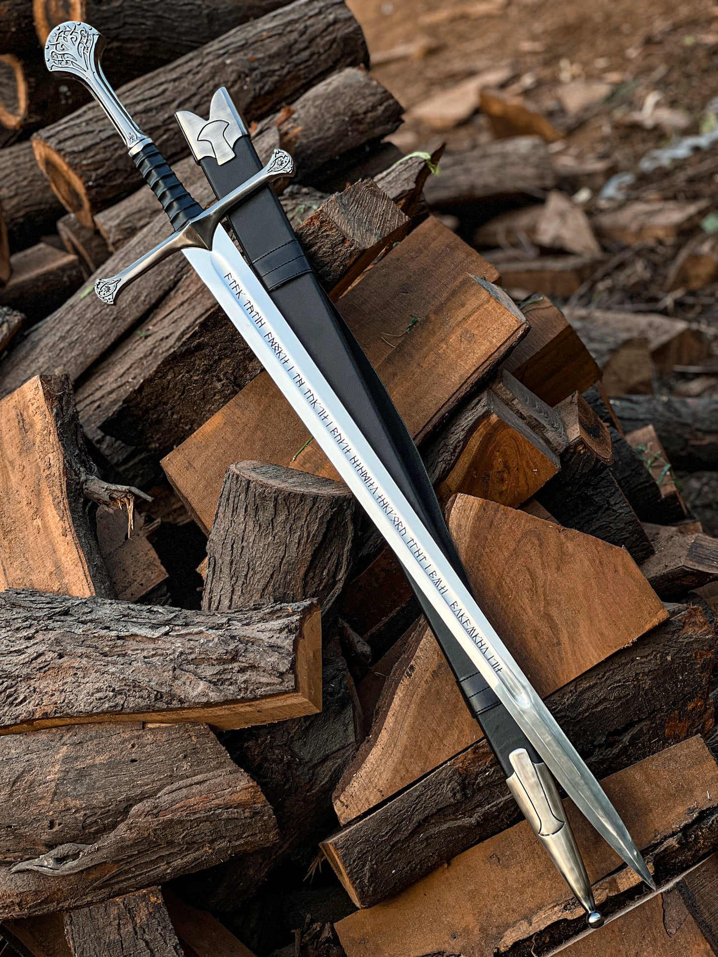 Anduril Sword Replica – Narsil Reforged Sword of King Elessar | LOTR