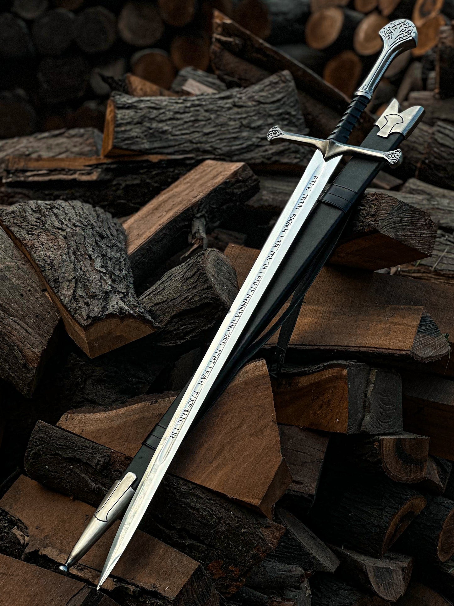 Anduril Sword Replica – Narsil Reforged Sword of King Elessar | LOTR